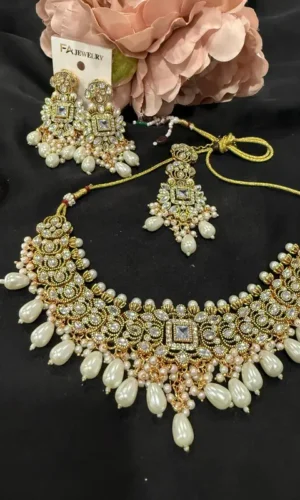 asian elegant jewellery set necklace with matching earrings & tikka for special occasions and everyday wear